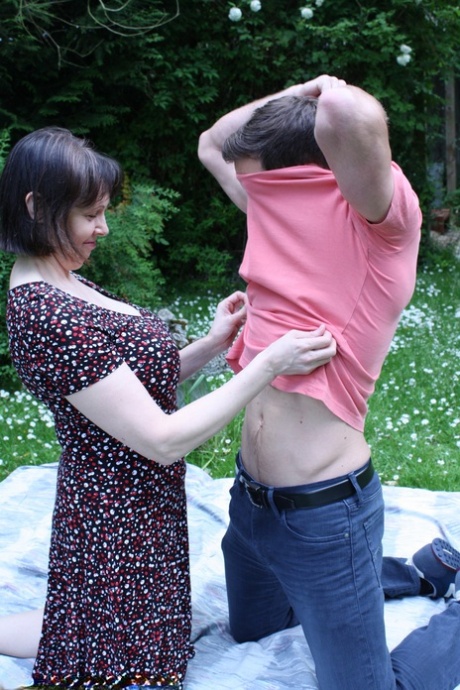 British housewife gets banged doggystyle in the garden by her toy boy