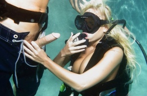 Arousing blonde diver Angelina Ashe enjoys a hard underwater fucking