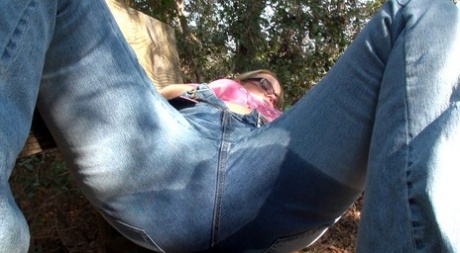 Amateur BBW Dee Siren masturbates and sucks a cock on a public bench 98720096