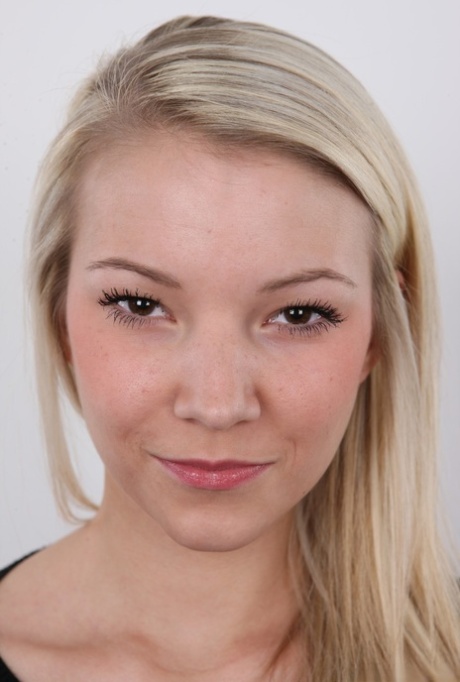 Young blonde Nikola gives the world a closeup of her sexy tits and pretty face 51297938