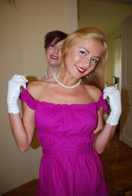 Old and young lesbians wander the streets before sex at home in nylons 61955062