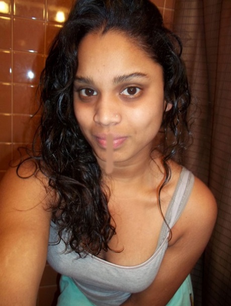 Indian Self Shot - Indian Self Shot Porn Pics & XXX Photos - LamaLinks.com