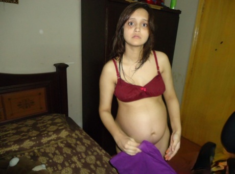 Indian Milf Preggo - Indian Pregnant Porn Pics & XXX Photos - LamaLinks.com