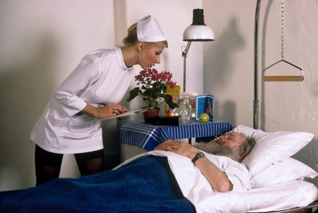 Vintage nurse delivers the perfect cock sucking treatment to cure what ails 89646002