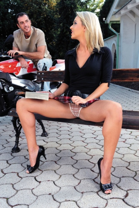 Gorgeous schoolgirl got her perfect pussy nailed and creampied in public 94093430