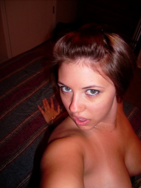 Chubby Self Shot Boobs - Big Boobs Selfie Porn Pics & XXX Photos - LamaLinks.com