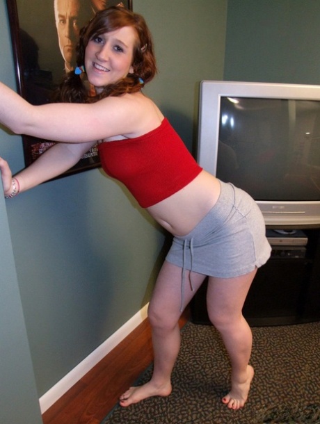 Teen amateur wears her red hair in pigtails while getting totally naked 95924677