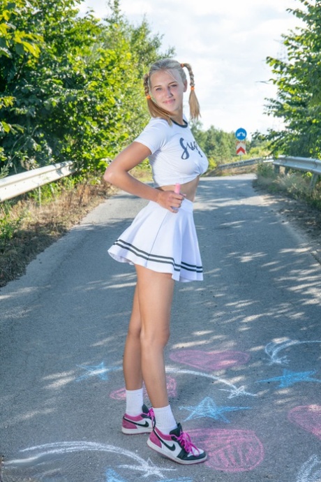 Cheerleader Teens Porn Pics & XXX Photos - LamaLinks.com