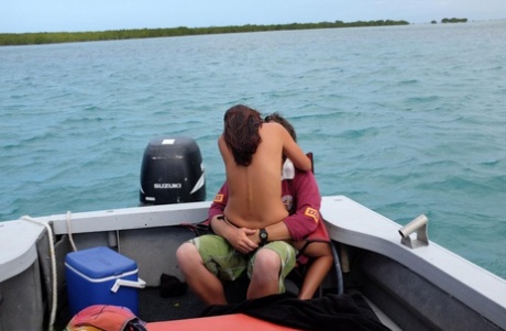 Roxeanne shows her tits at a bar before going nude on the beach and on a boat 21148773