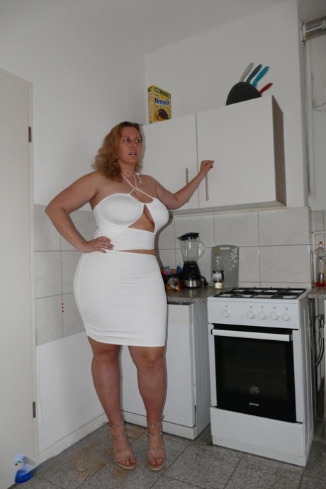 Kitchen Mature Porn Pics & XXX Photos - LamaLinks.com