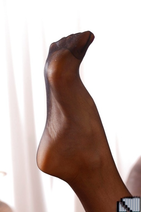 460px x 690px - Pantyhose Feet Porn Pics & XXX Photos - LamaLinks.com